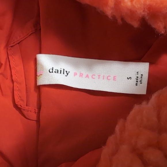 Anthropologie Daily Practice Faux Shearling Crop Hoodie Fleece Zip Up Jacket SM - Picture 5 of 11